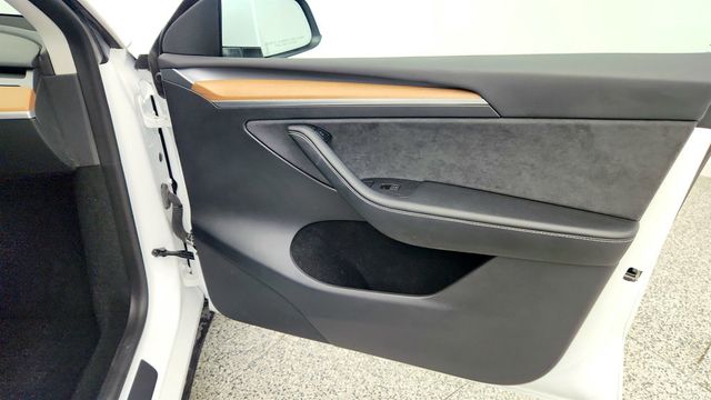 2023 Tesla Model Y AWD *Ltd Avail* - 23022926 - 29