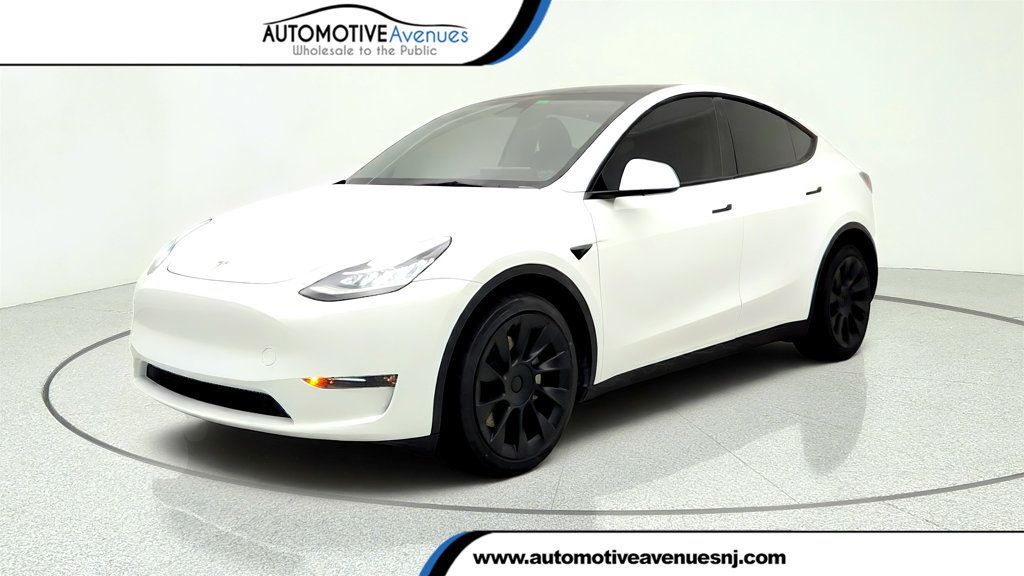 2023 Tesla Model Y AWD *Ltd Avail* w/ 20'' Induction Wheels - 23048603 | Video 1