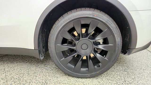 2023 Tesla Model Y AWD *Ltd Avail* w/ 20'' Induction Wheels - 23048603 - 8