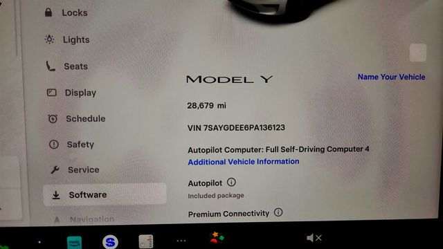 2023 Tesla Model Y AWD *Ltd Avail* with 20'' Induction Wheels - 22975540 - 13