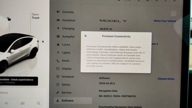 2023 Tesla Model Y AWD *Ltd Avail* with 20'' Induction Wheels - 22975540 - 16