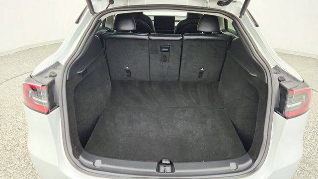 2023 Tesla Model Y AWD *Ltd Avail* with 20'' Induction Wheels - 22975540 - 25