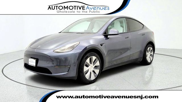2023 Tesla Model Y AWD *Ltd Avail* w/ White & Black Premium Interior - 23083958 - 0