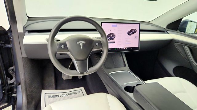 2023 Tesla Model Y AWD *Ltd Avail* w/ White & Black Premium Interior - 23083958 - 11