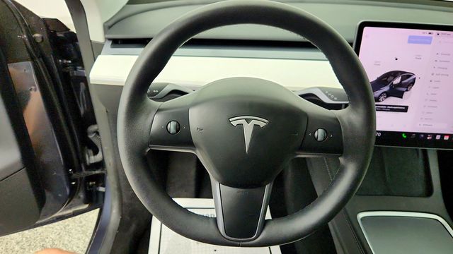 2023 Tesla Model Y AWD *Ltd Avail* w/ White & Black Premium Interior - 23083958 - 12