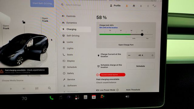 2023 Tesla Model Y AWD *Ltd Avail* w/ White & Black Premium Interior - 23083958 - 17
