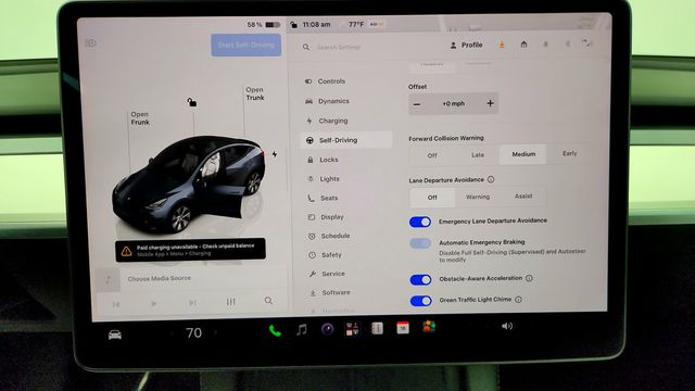 2023 Tesla Model Y AWD *Ltd Avail* w/ White & Black Premium Interior - 23083958 - 19