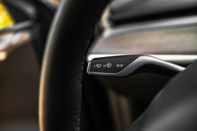 2023 Tesla Model Y LocalTrade/Long-Range/AWD/HeatedLeatherSeats/AerialViewCamera - 23066383 - 13