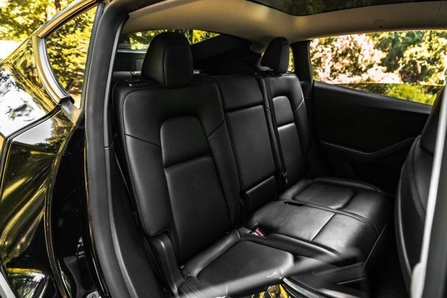 2023 Tesla Model Y LocalTrade/Long-Range/AWD/HeatedLeatherSeats/AerialViewCamera - 23066383 - 17
