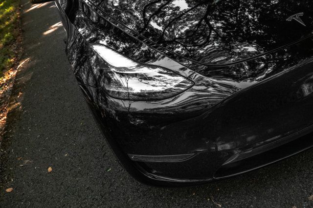 2023 Tesla Model Y LocalTrade/Long-Range/AWD/HeatedLeatherSeats/AerialViewCamera - 23066383 - 6