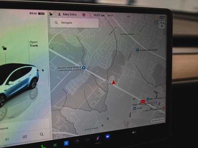 2023 Tesla Model Y Long Range - 22928894 - 18