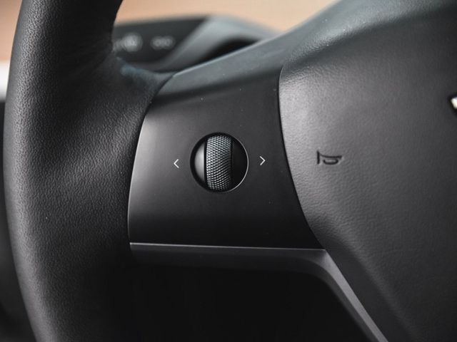 2023 Tesla Model Y Long Range - 22928894 - 21