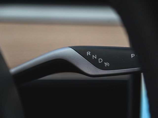 2023 Tesla Model Y Long Range - 22928894 - 23