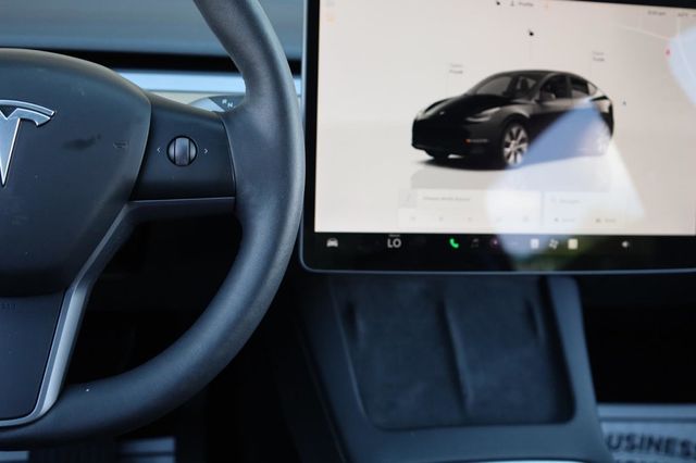 2023 Tesla Model Y Long Range - 23018926 - 32