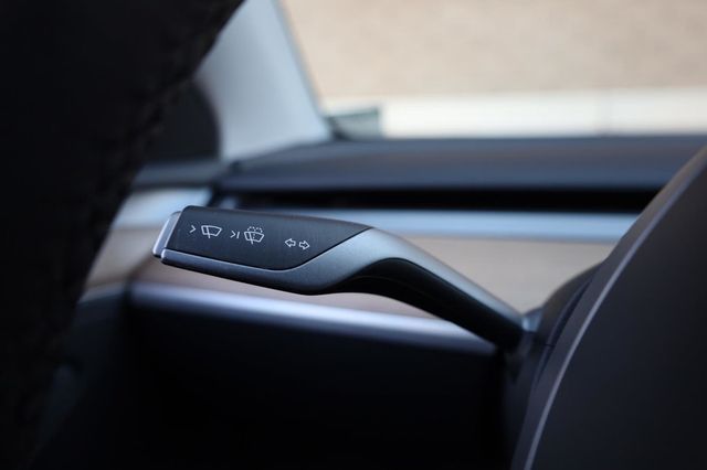 2023 Tesla Model Y Long Range - 23018926 - 33