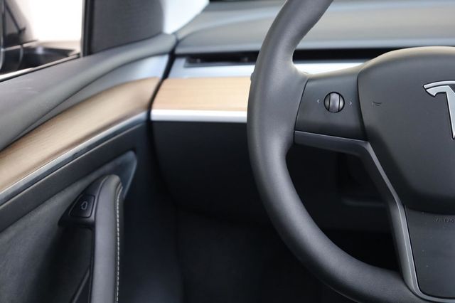 2023 Tesla Model Y Long Range - 23019464 - 33