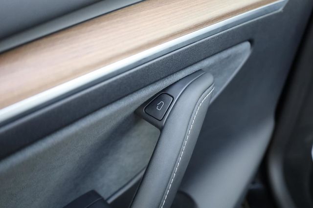 2023 Tesla Model Y Long Range - 23019464 - 37