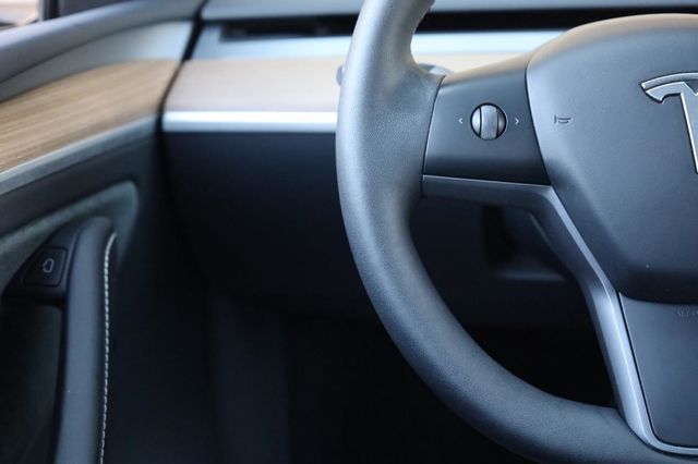 2023 Tesla Model Y Long Range - 23020785 - 30