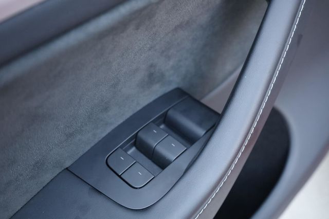 2023 Tesla Model Y Long Range - 23020785 - 34