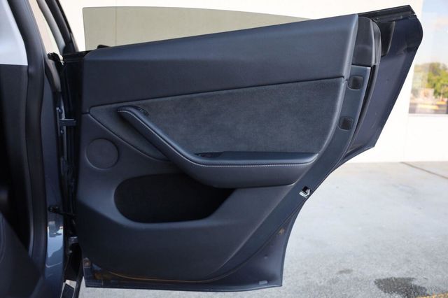 2023 Tesla Model Y Long Range - 23055495 - 19