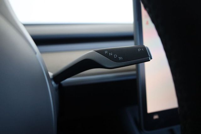 2023 Tesla Model Y Long Range - 23055495 - 32