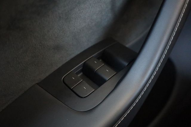 2023 Tesla Model Y Long Range - 23055495 - 34