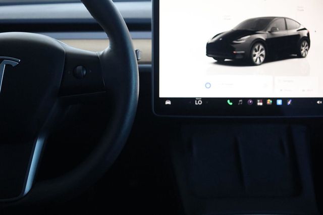 2023 Tesla Model Y Long Range - 23083411 - 31