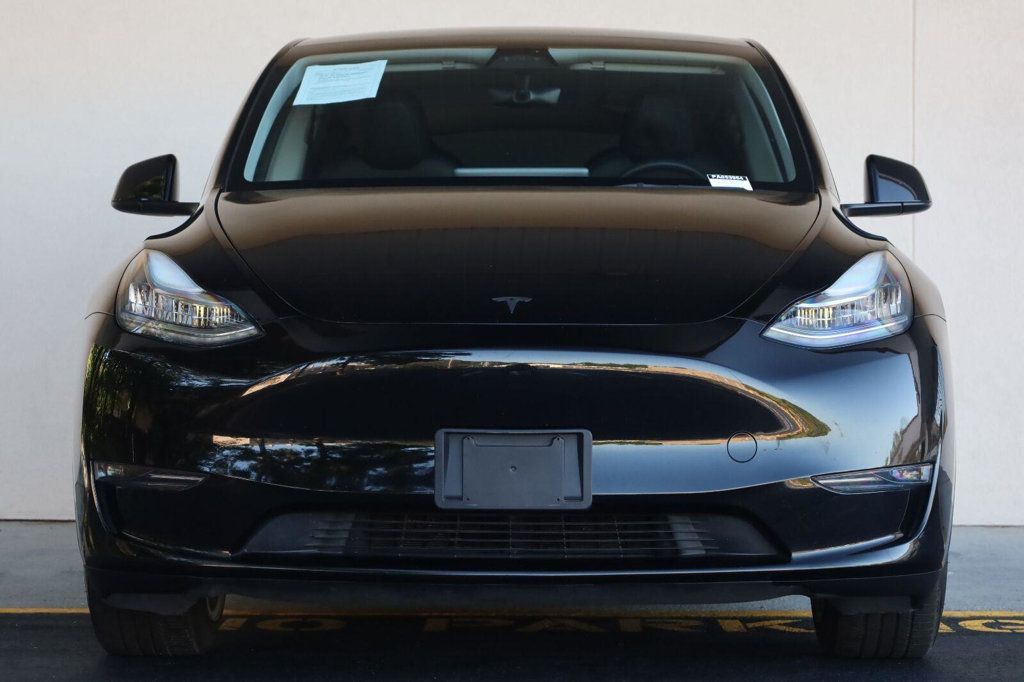 Tesla Model Y photo 6