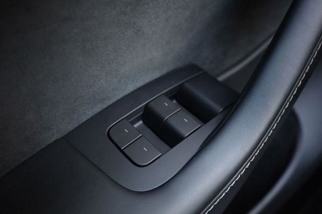 2023 Tesla Model Y Long Range - 23085021 - 35