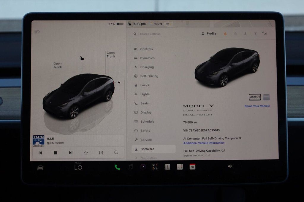Tesla Model Y photo 46