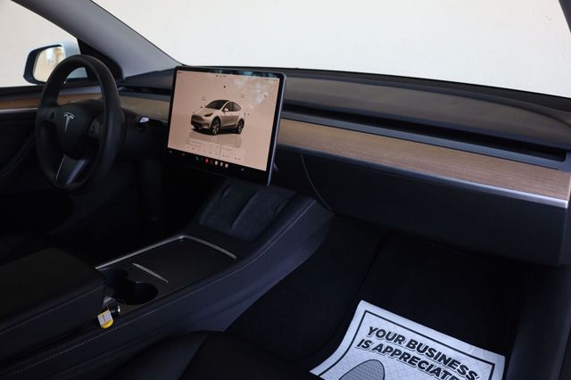 2023 Tesla Model Y Long Range - 23085923 - 27