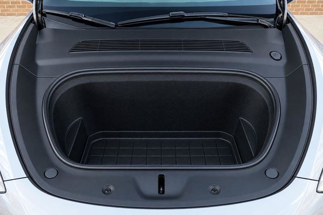 2023 Tesla Model Y Long Range - 23092831 - 13
