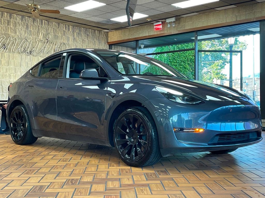 2023 Tesla Model Y Long Range photo 11