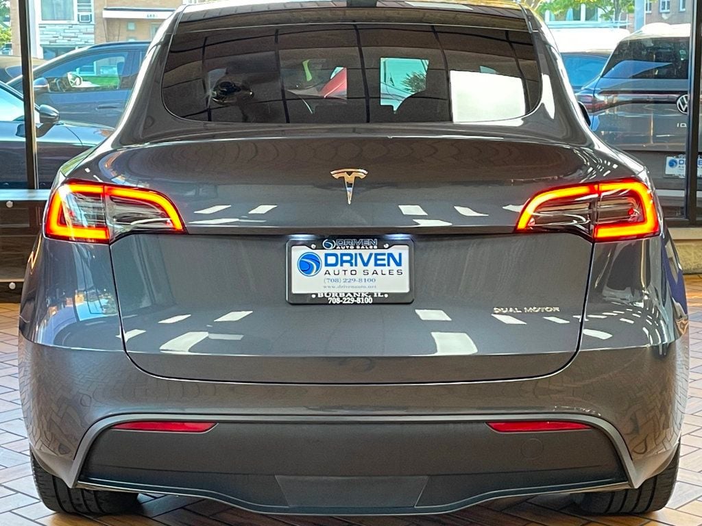 2023 Tesla Model Y Long Range photo 12