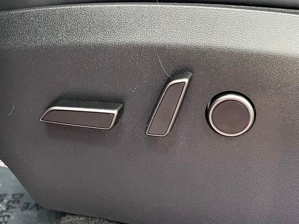 2023 Tesla Model Y Long Range photo 17