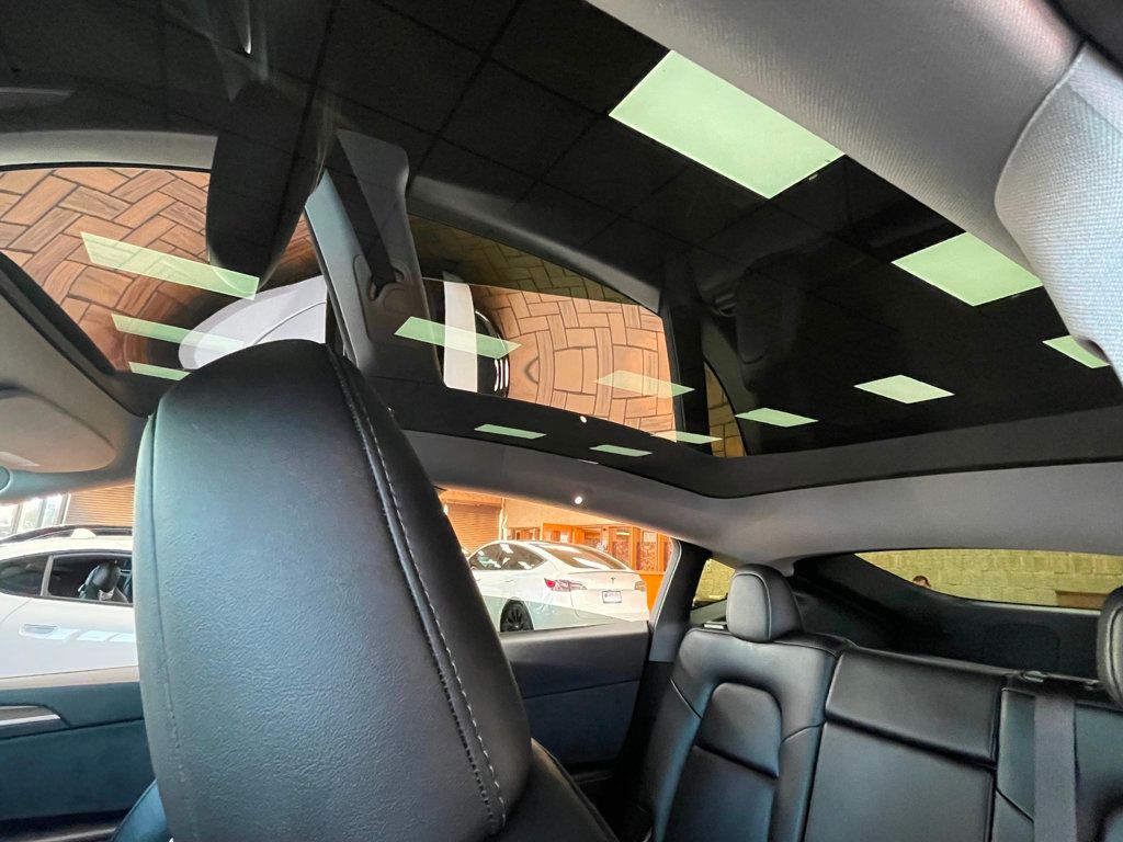 2023 Tesla Model Y Long Range photo 18