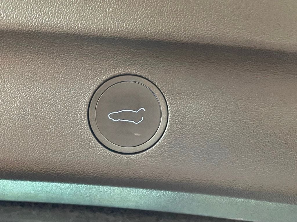 2023 Tesla Model Y Long Range photo 25