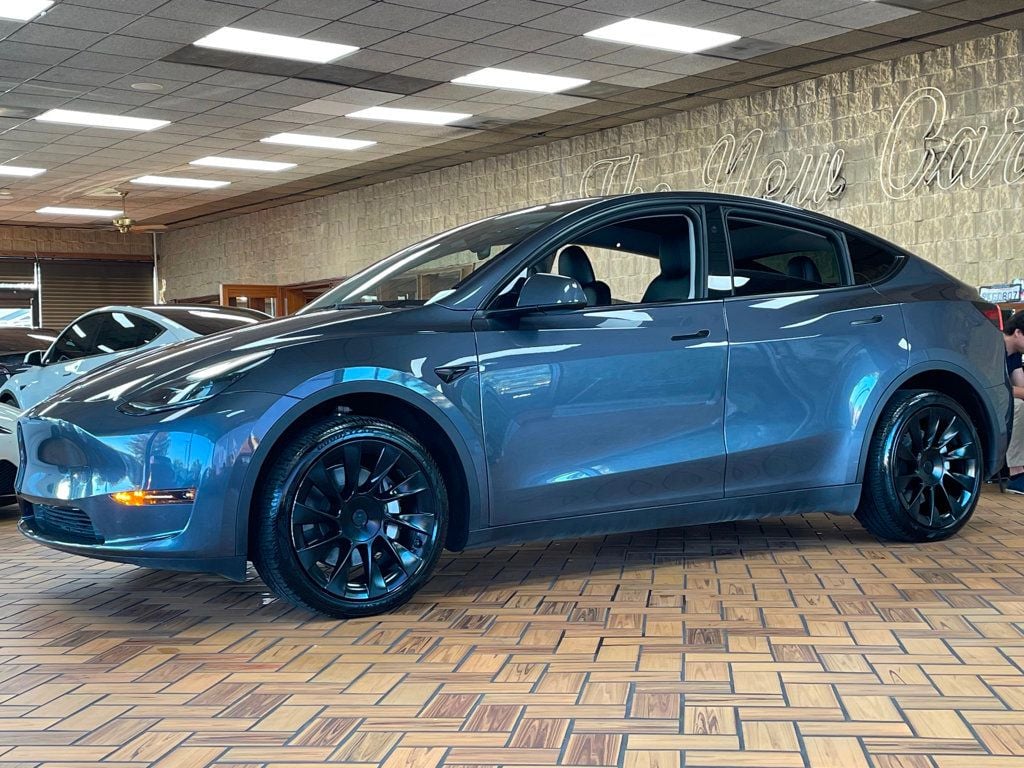 2023 Tesla Model Y Long Range photo 6