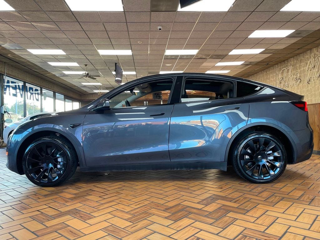 2023 Tesla Model Y Long Range photo 8