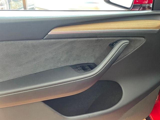 2023 Tesla Model Y Long Range AWD - 22925908 - 17