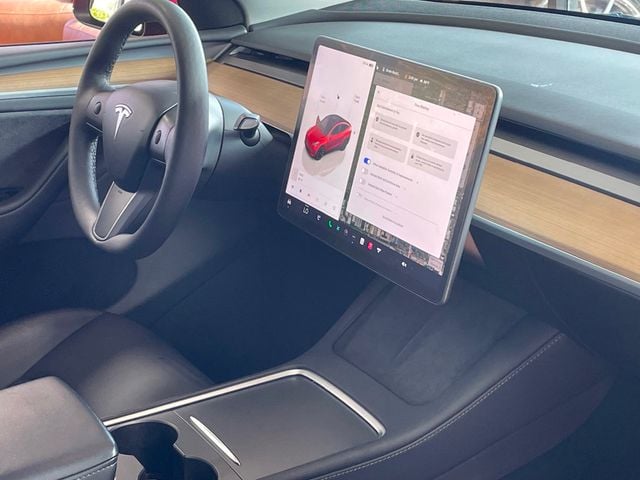 2023 Tesla Model Y Long Range AWD - 22925908 - 25