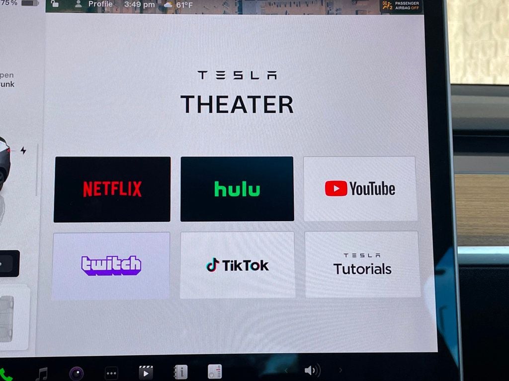 2023 Tesla Model Y Long Range AWD - 22927116 - 30