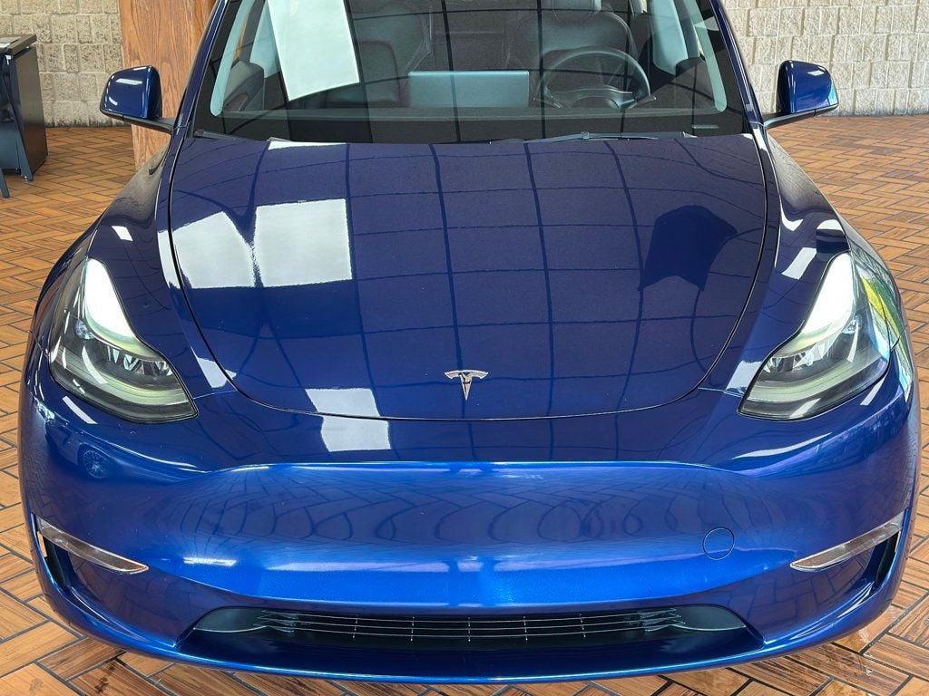2023 Tesla Model Y Long Range photo 4