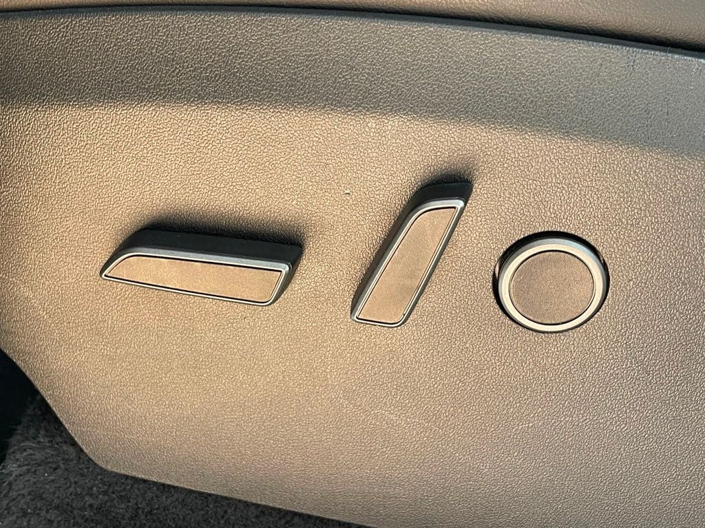 2023 Tesla Model Y Long Range AWD - 22941459 - 11