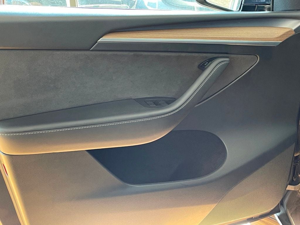 2023 Tesla Model Y Long Range AWD - 22941459 - 13