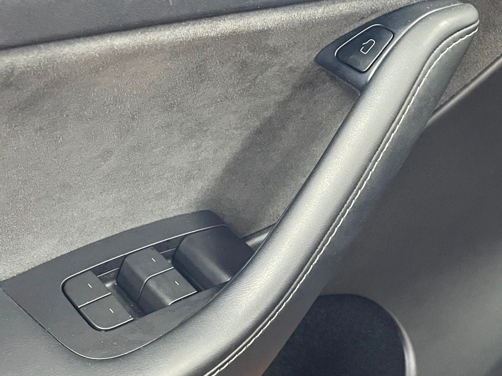 2023 Tesla Model Y Long Range AWD - 22964827 - 14