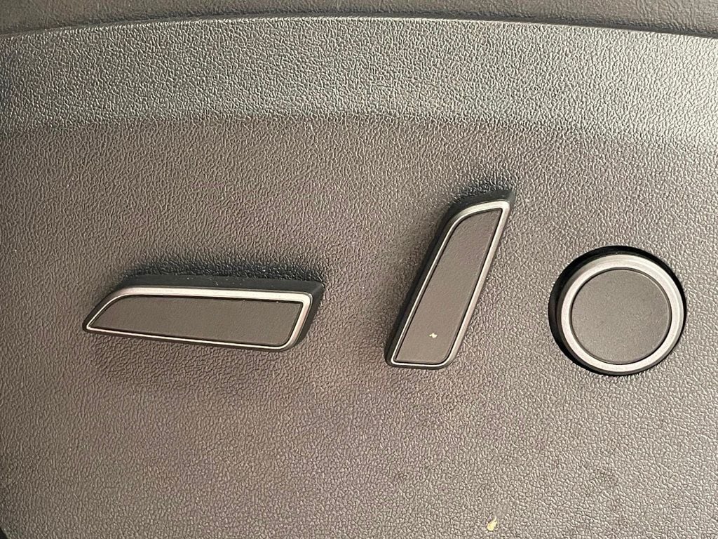 2023 Tesla Model Y Long Range AWD - 22992446 - 12