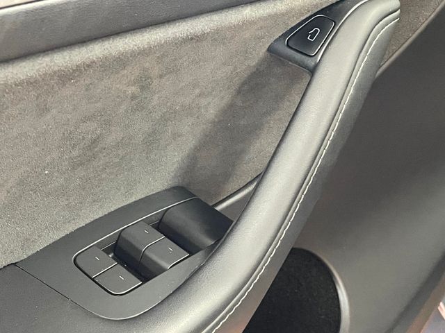 2023 Tesla Model Y Long Range AWD - 22992446 - 15