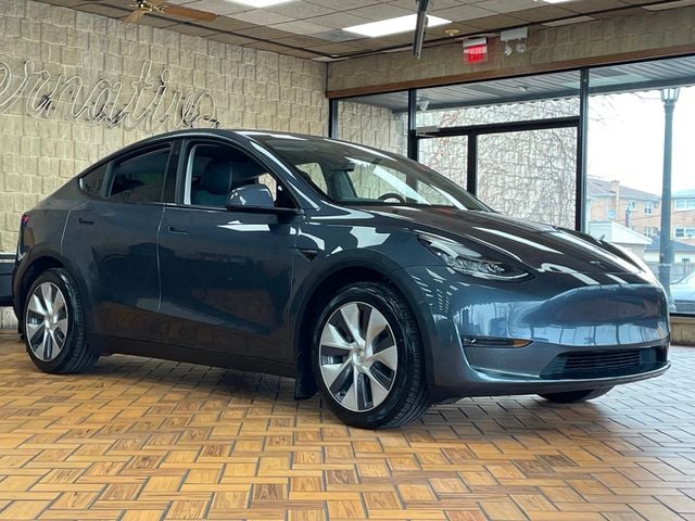 2023 Tesla Model Y Long Range AWD - 22992446 - 8