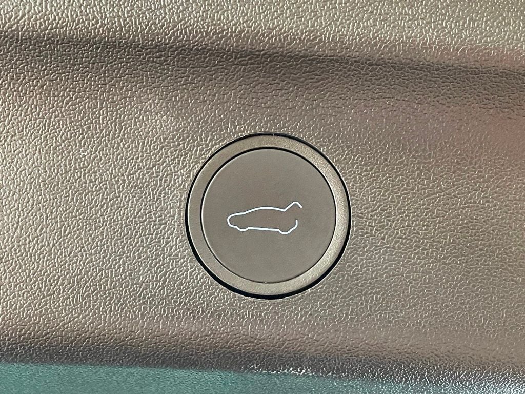 2023 Tesla Model Y Long Range AWD - 23016970 - 18